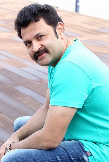 actor Krishna Kumar large photo