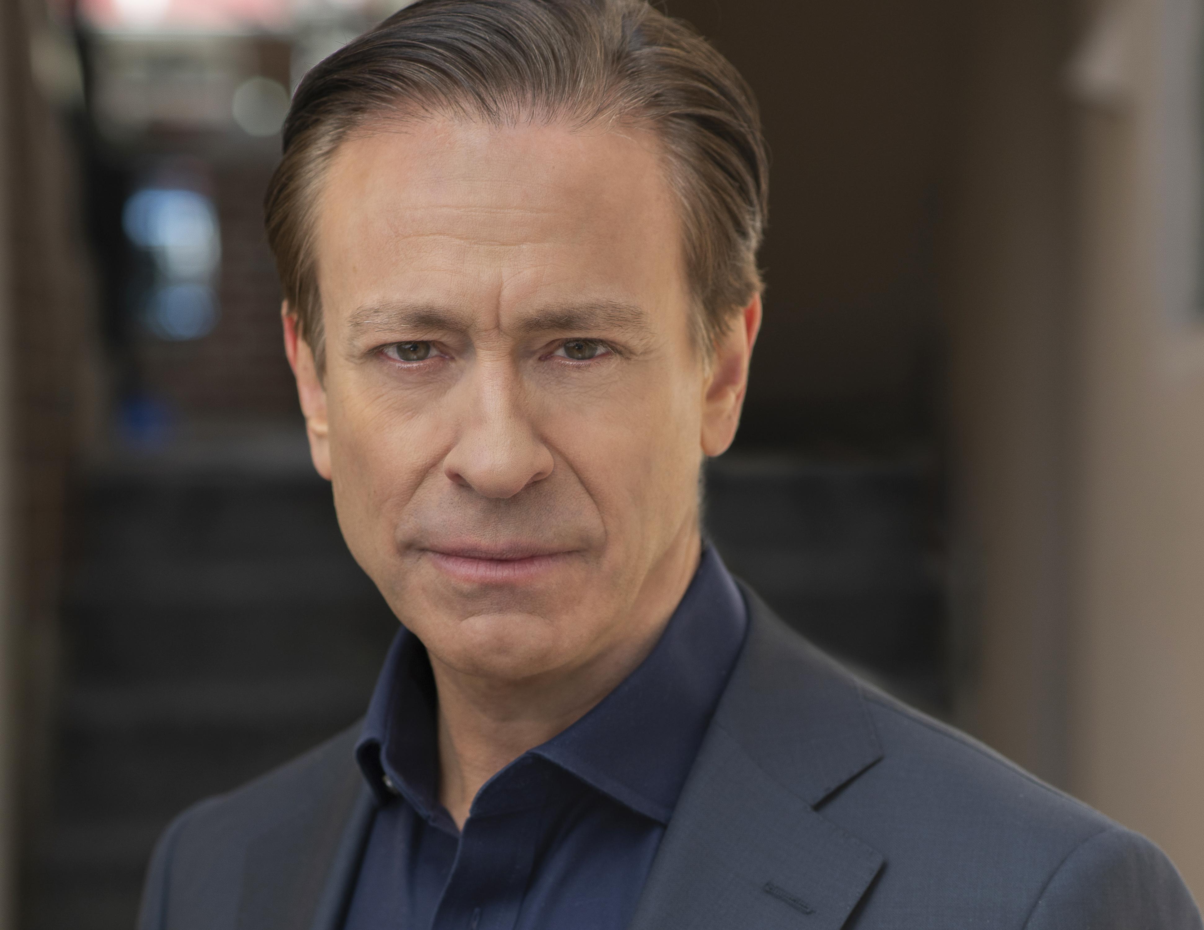 actor Ken Driesslein large photo