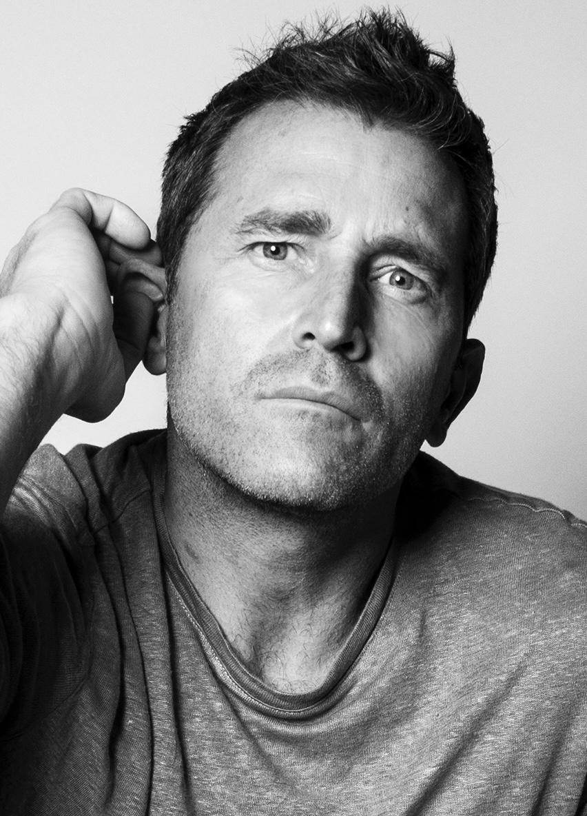 actor Fernando Gil large photo