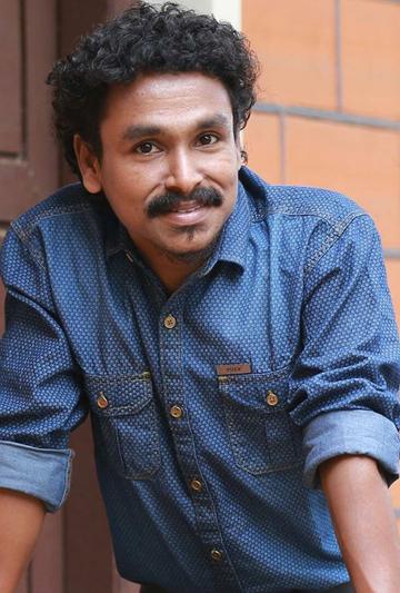 actor Vijilesh Karayad large photo