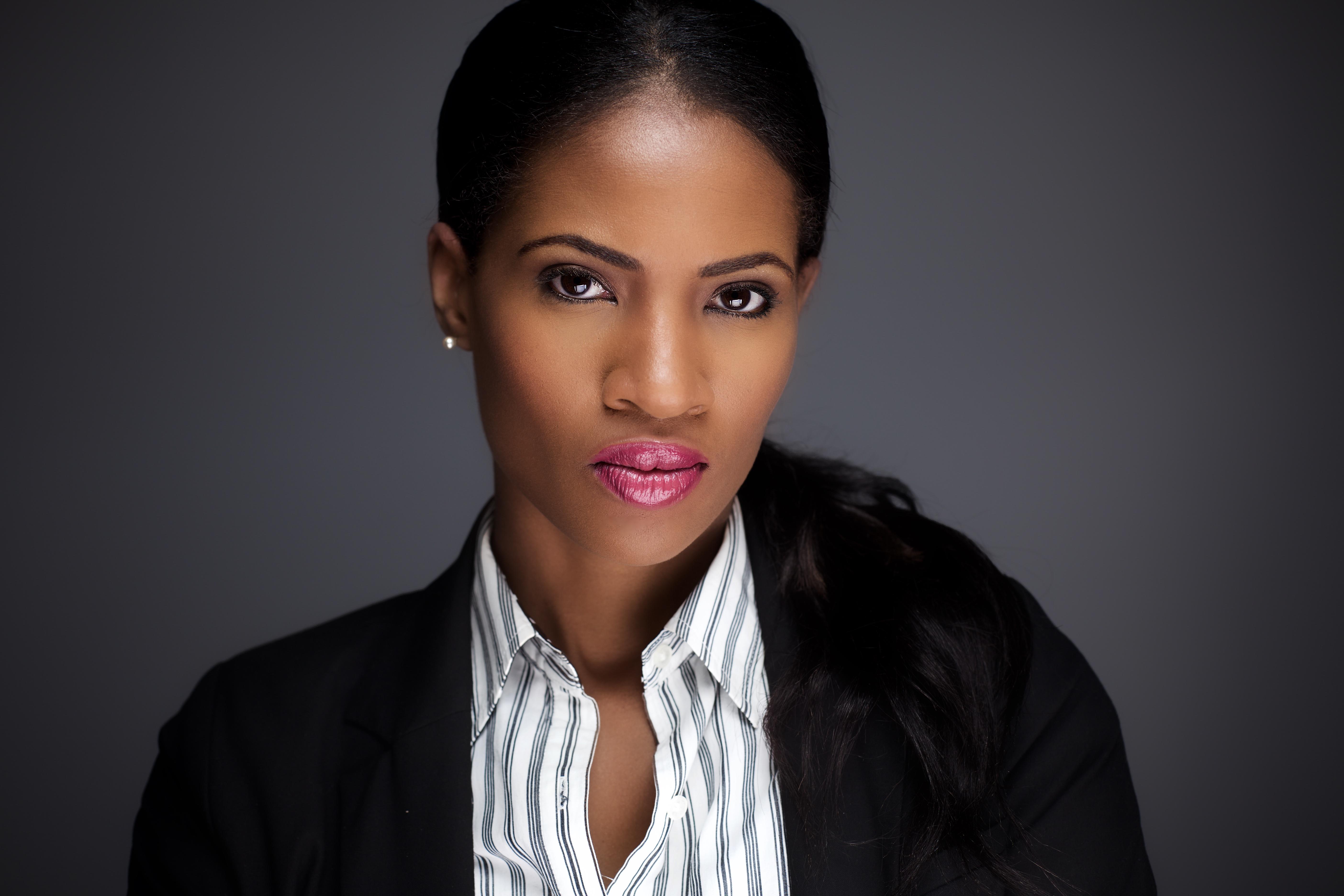 actor Jessica Graie large photo