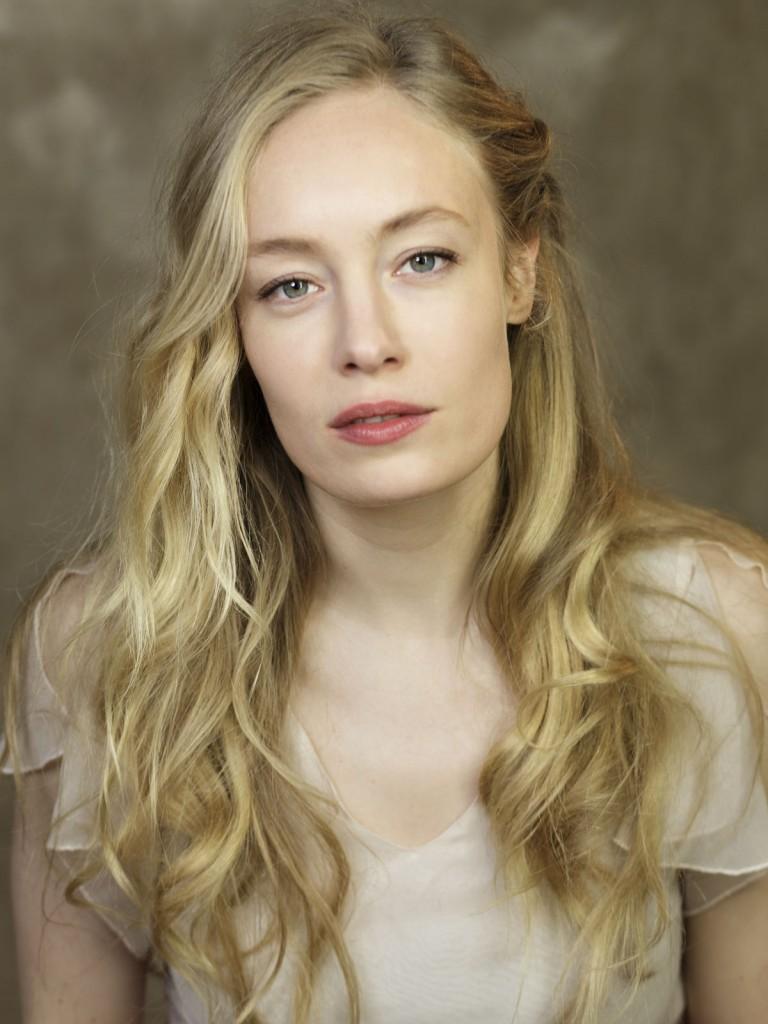 actor Katharina Heyer large photo