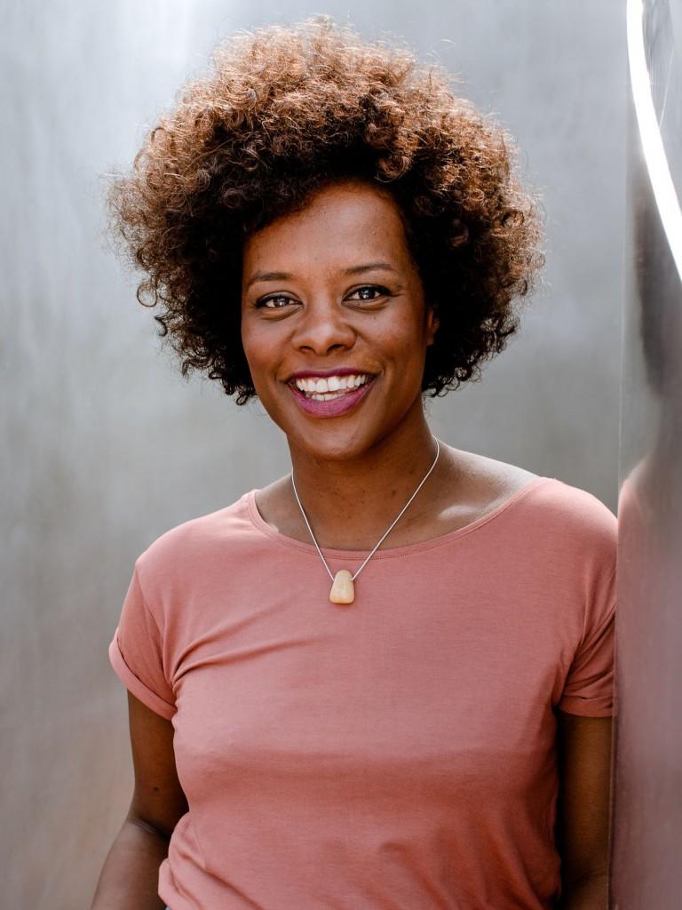 actor Denise M'Baye large photo