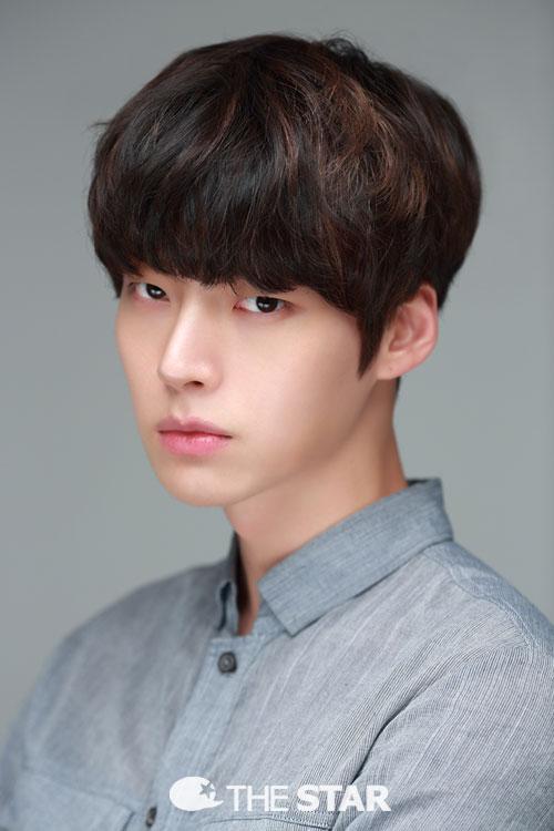 actor Ahn Jae-Hyun large photo