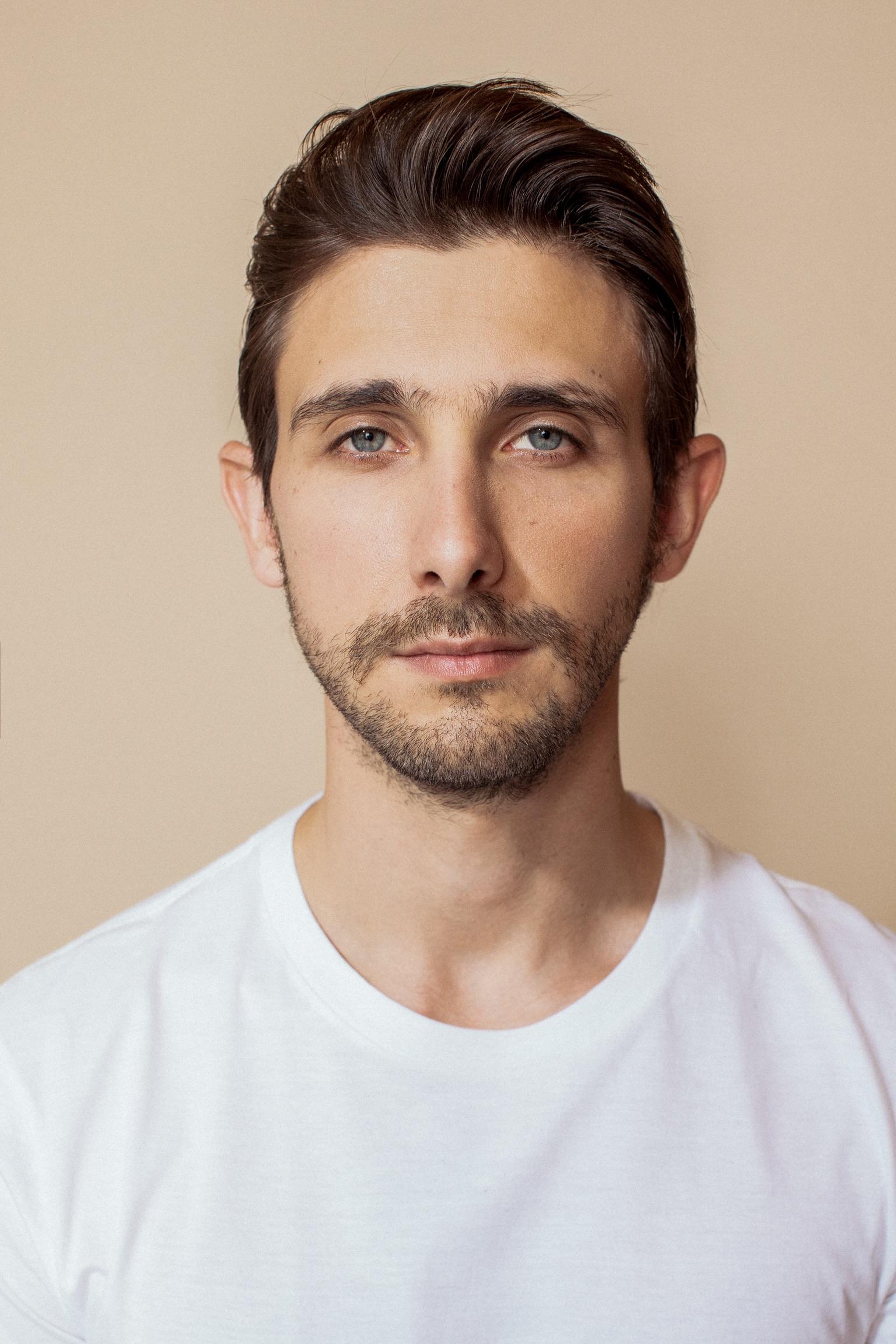 actor Emiliano Zurita large photo