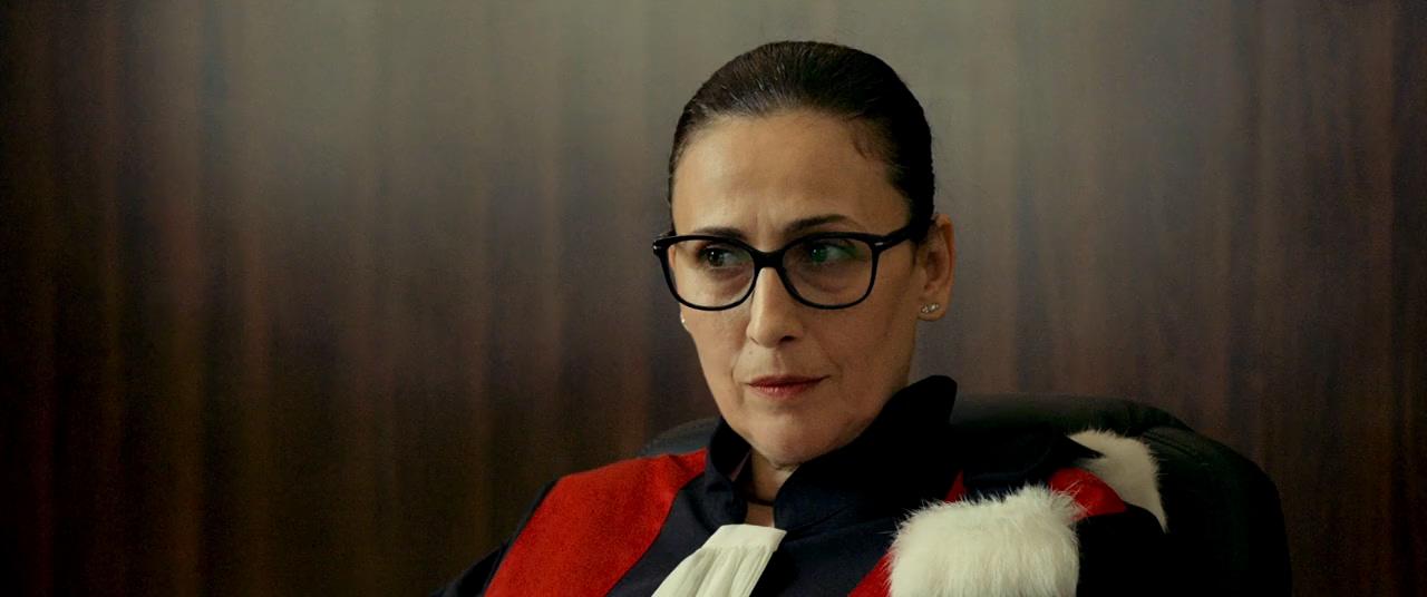 actor Julia Kassar large photo