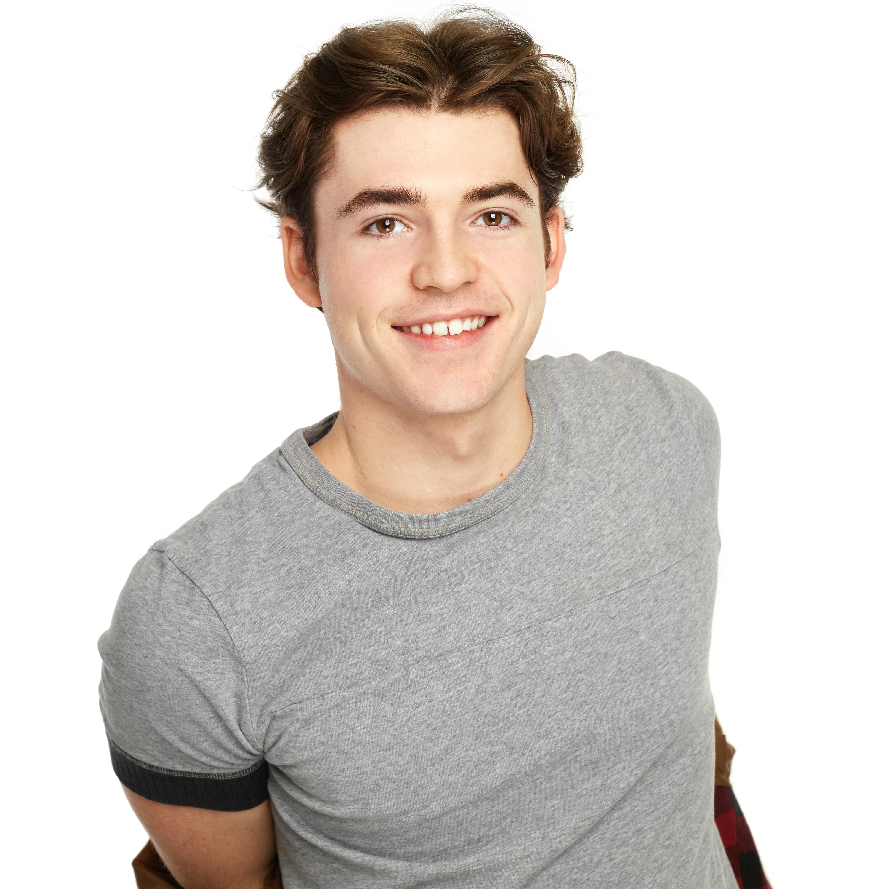 actor Alex Fellowes Smith large photo