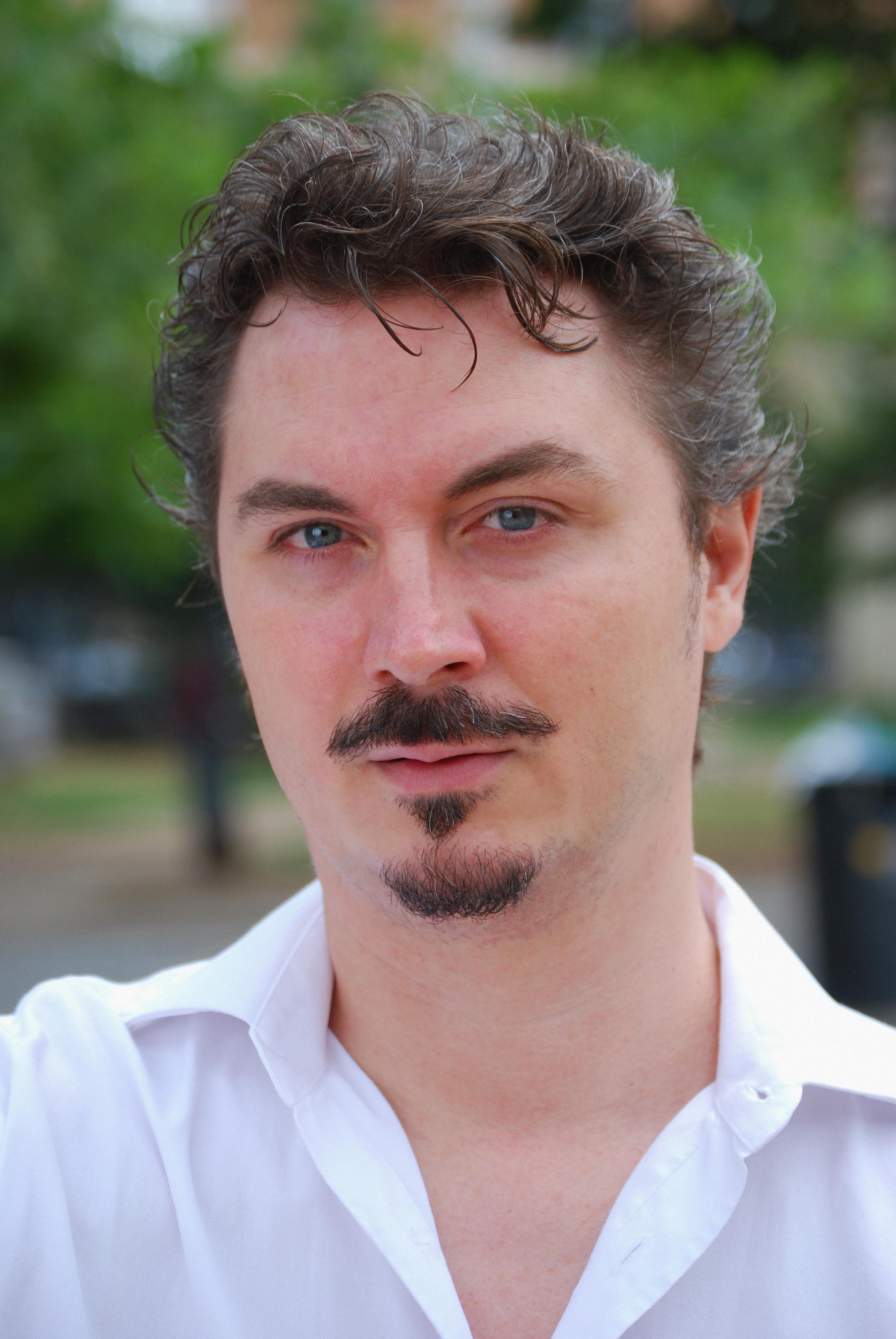 actor Gualtiero Burzi large photo