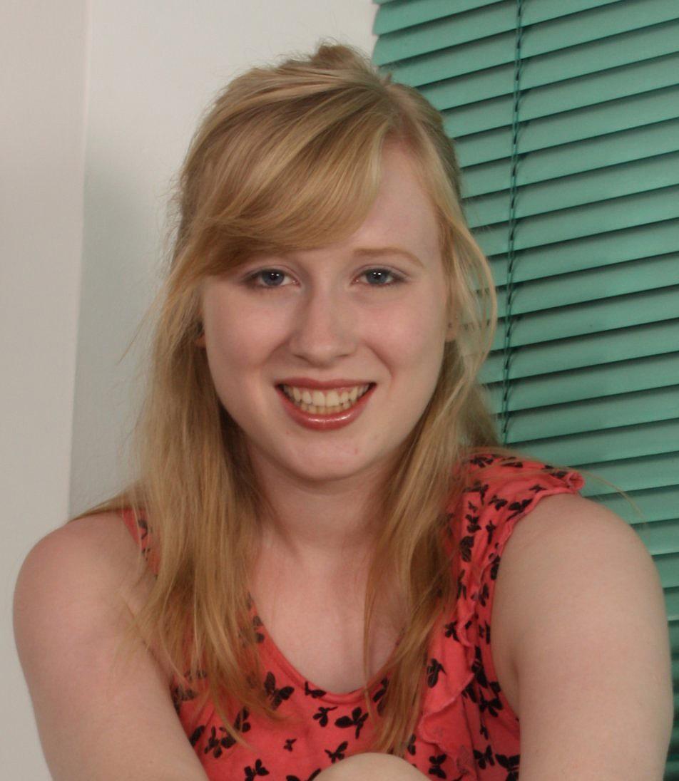 actor Satine Spark large photo