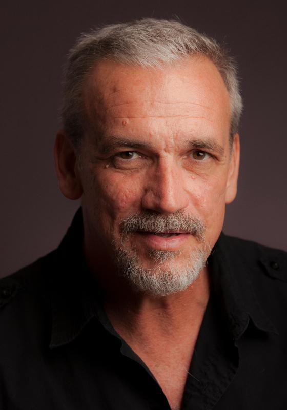 actor Joe Hulser large photo