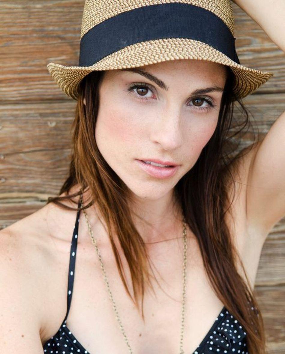 actor Melanie Crim large photo