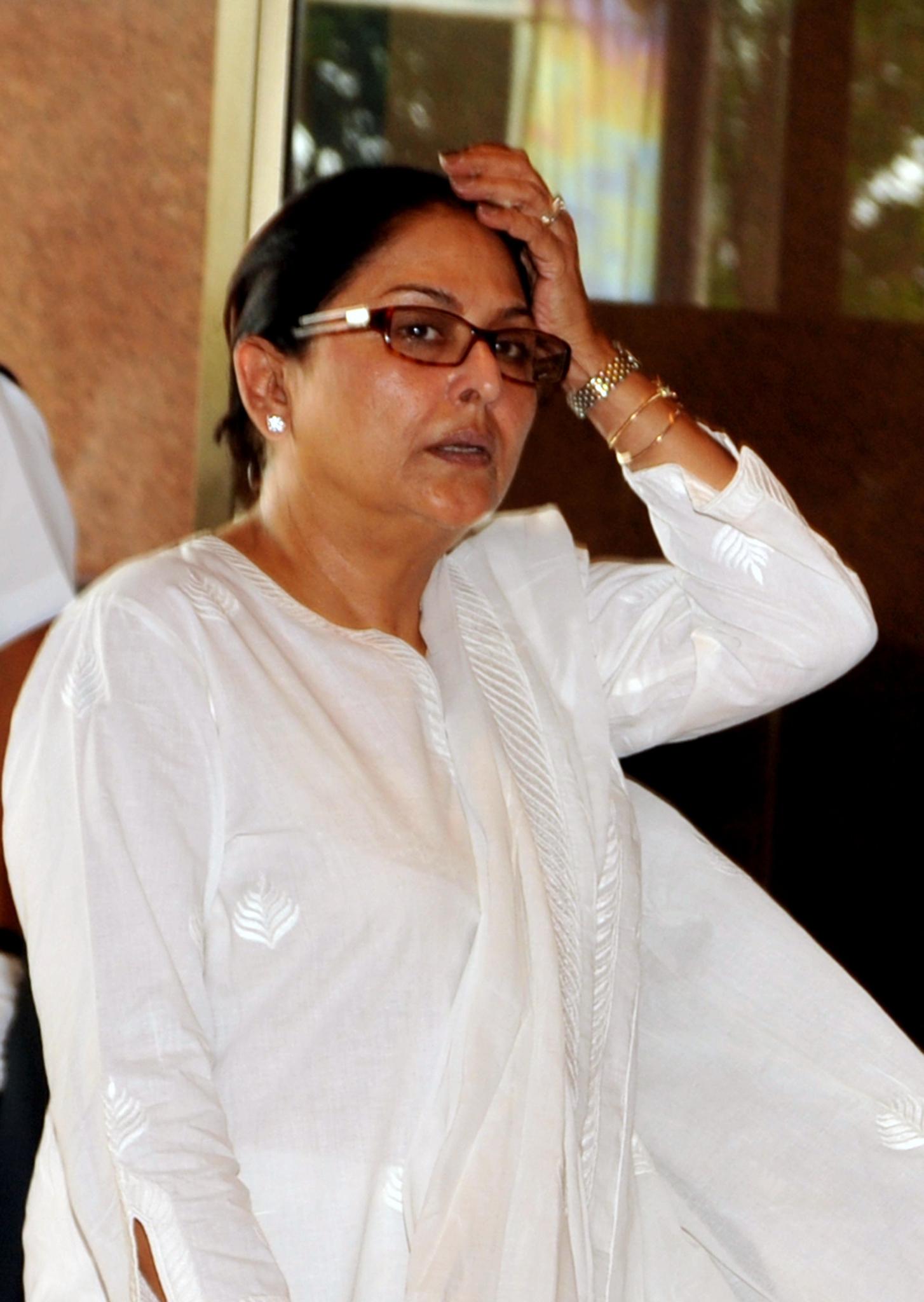 actor Anju Mahendru large photo