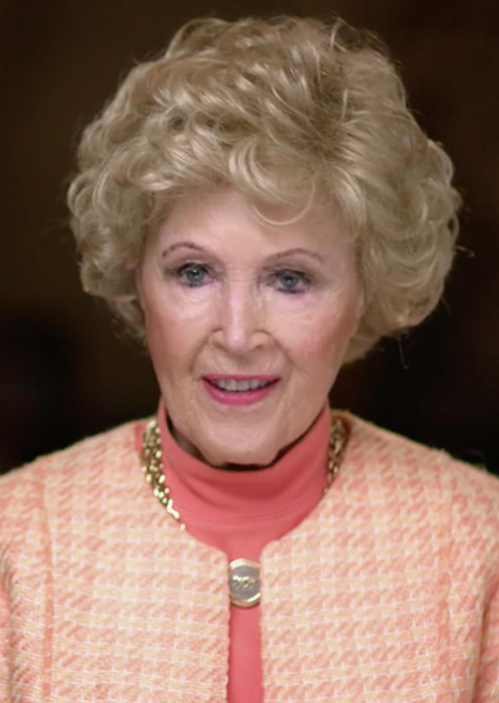 actor Barbara Lamb large photo