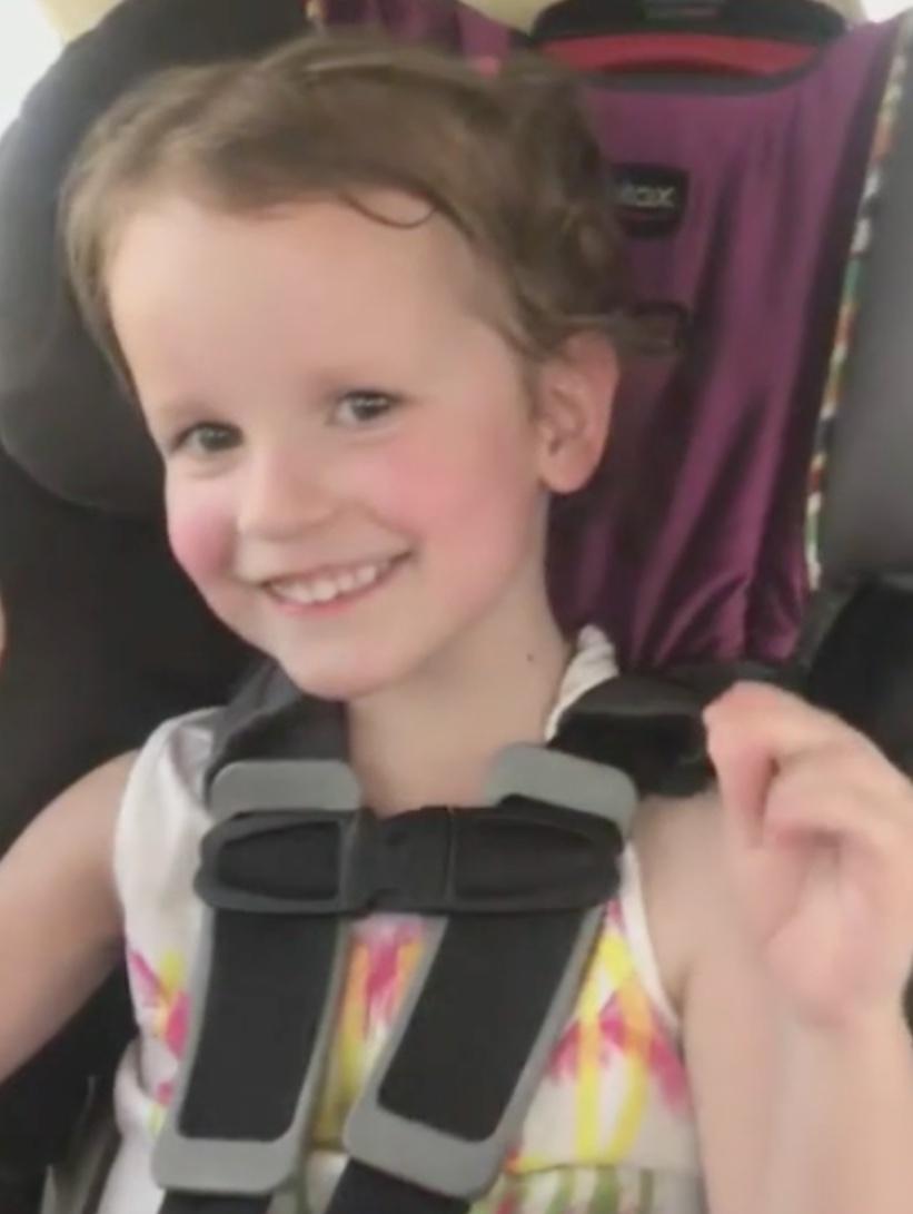 actor Bella Watts large photo