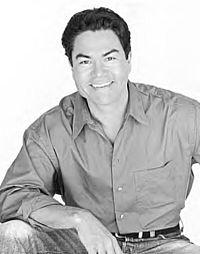 actor Rob Macie large photo