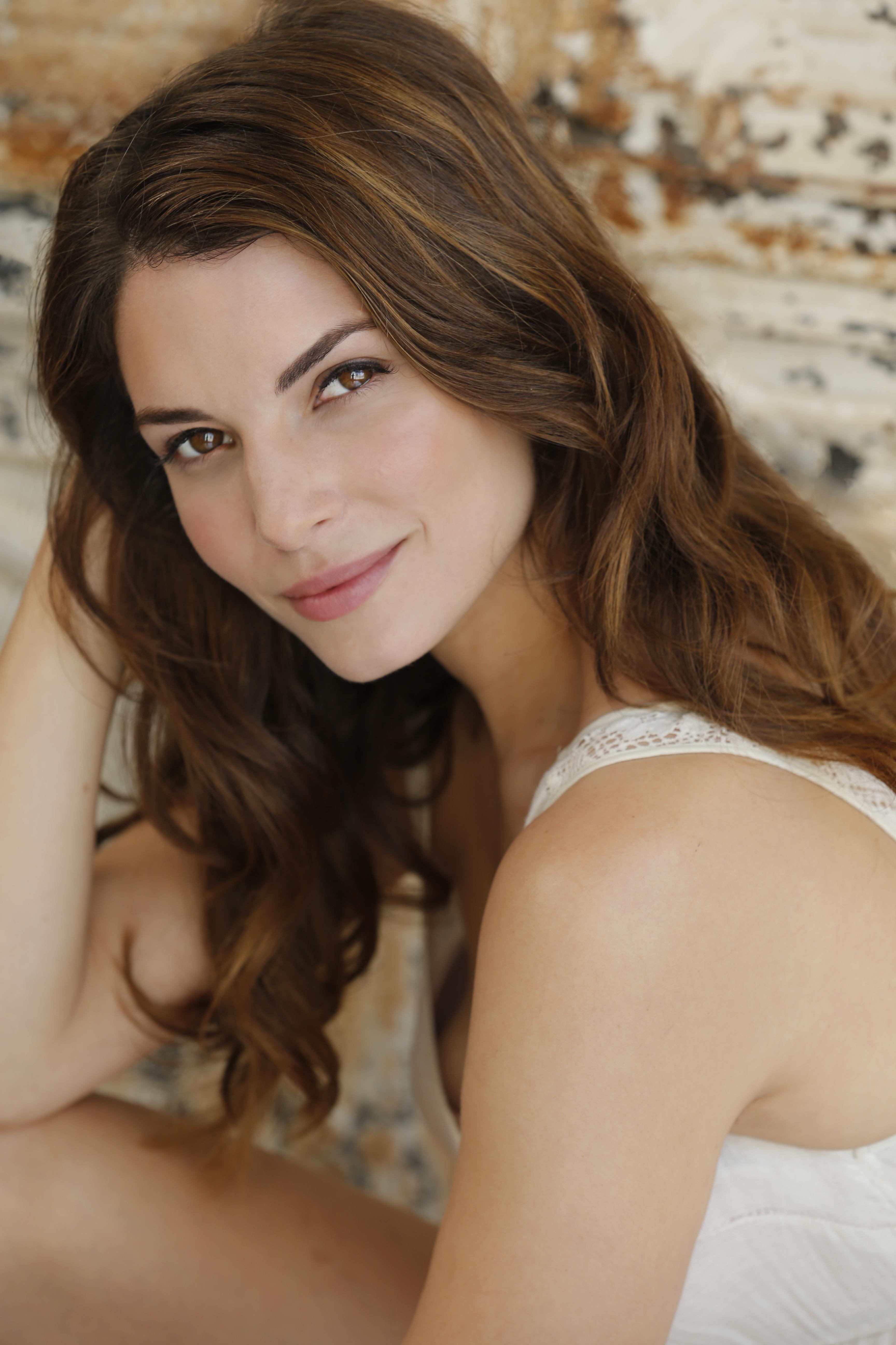 actor Adrienne Rusk large photo