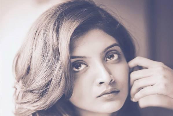 actor Nivedhithaa Sathish large photo