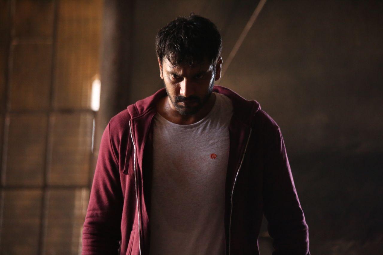 actor Arulnithi large photo