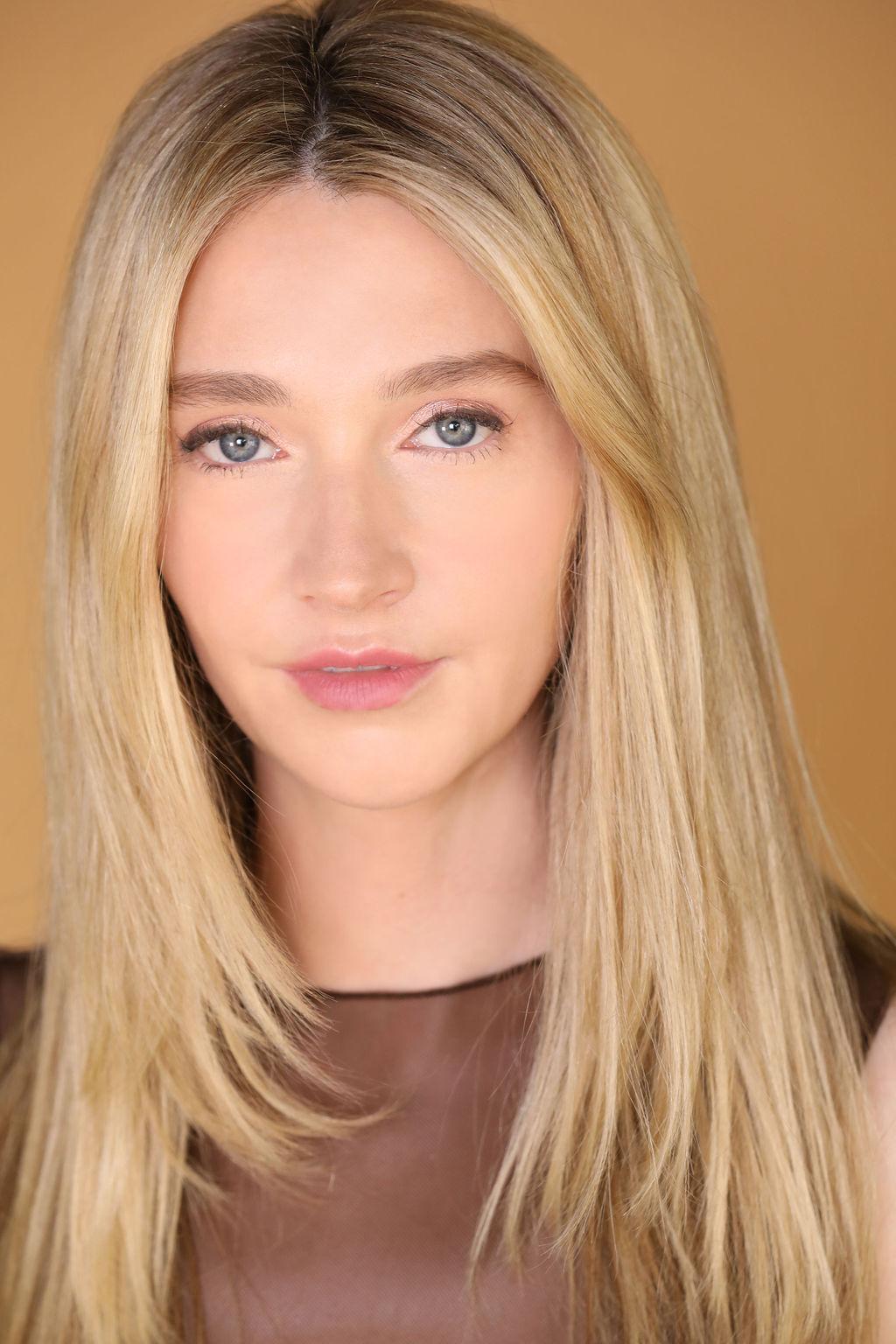 actor Margot Major large photo