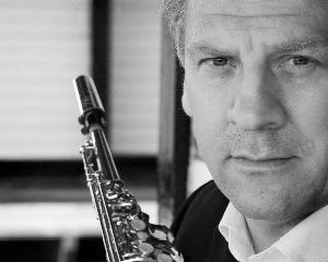 actor Simon Slater large photo