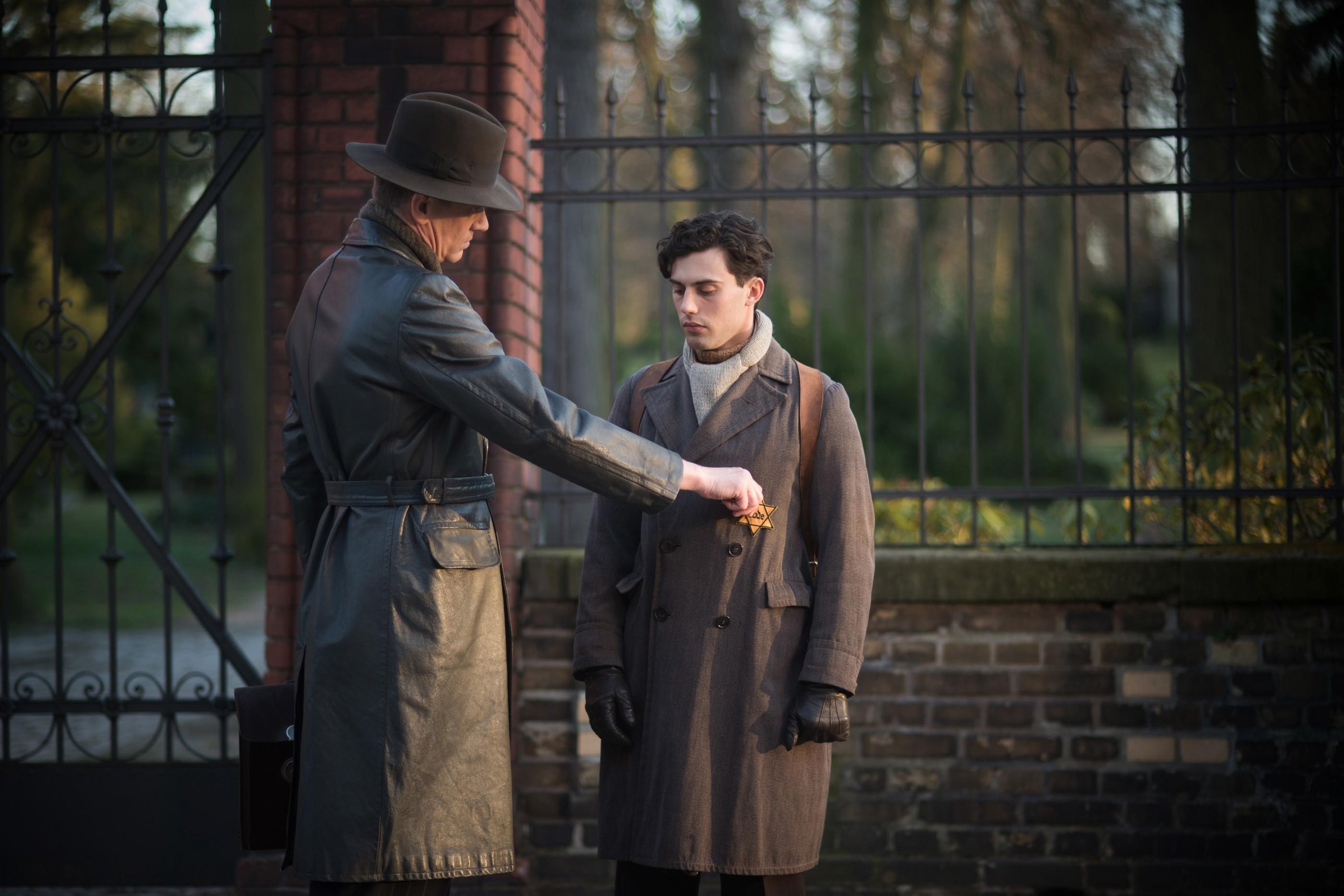 actor Aaron Altaras large photo