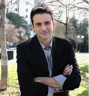 actor Guy Loel large photo