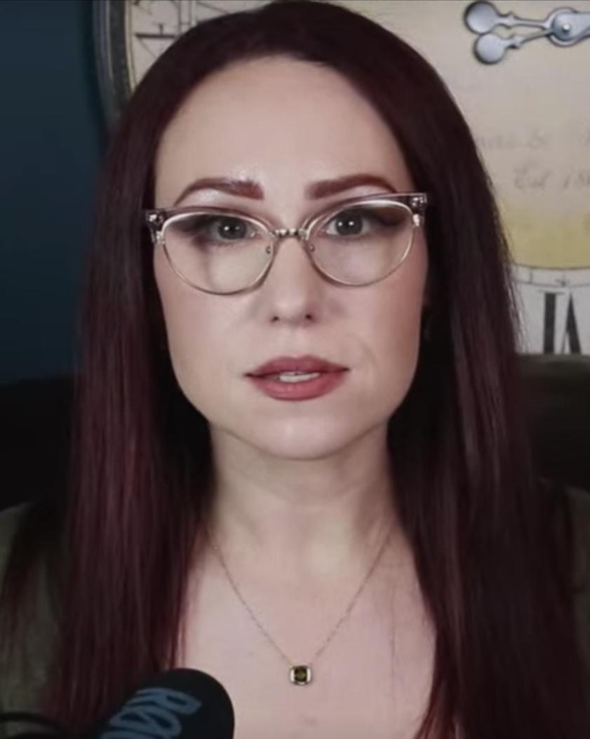 actor Stephanie Harlowe large photo