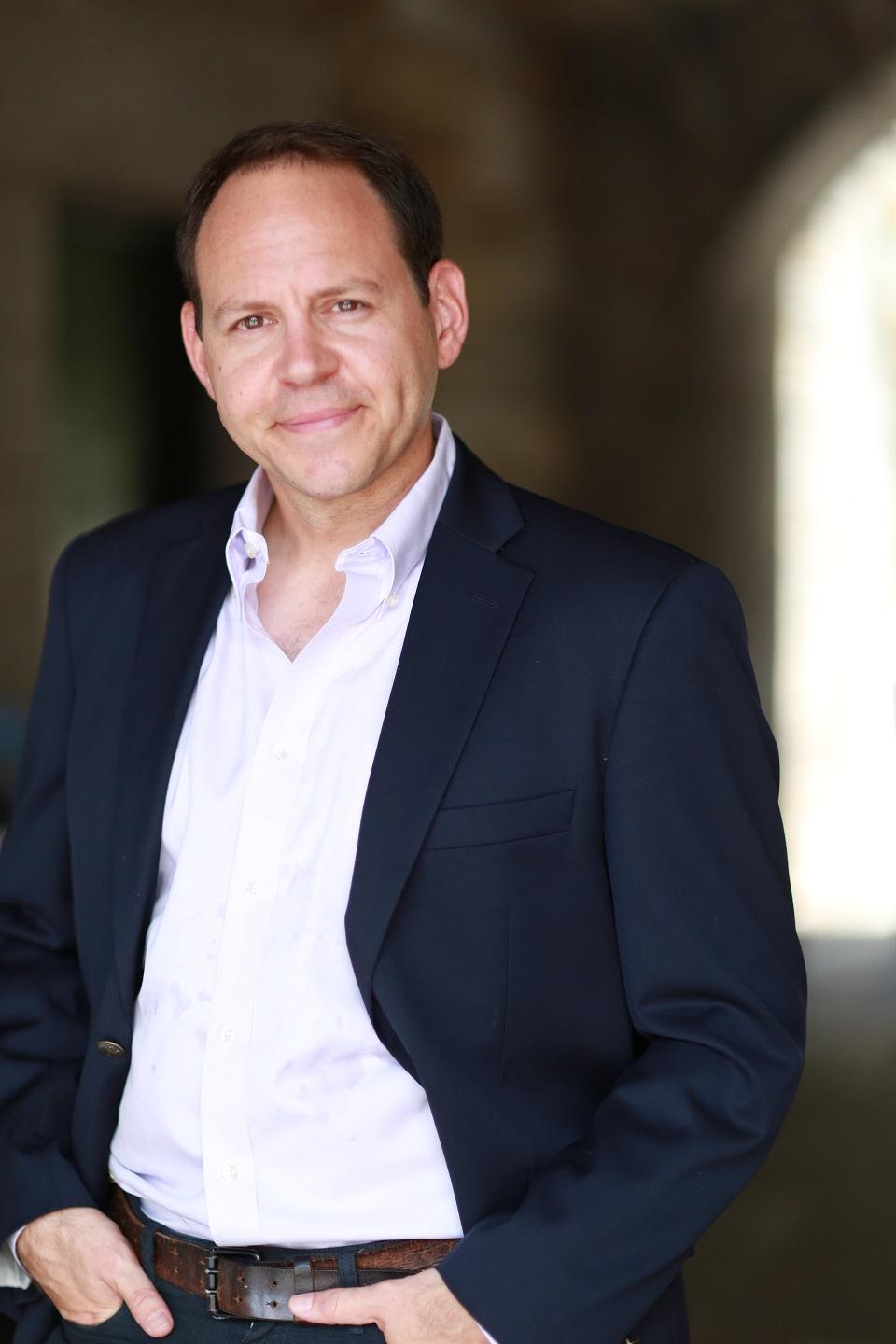 actor Simon Feil large photo