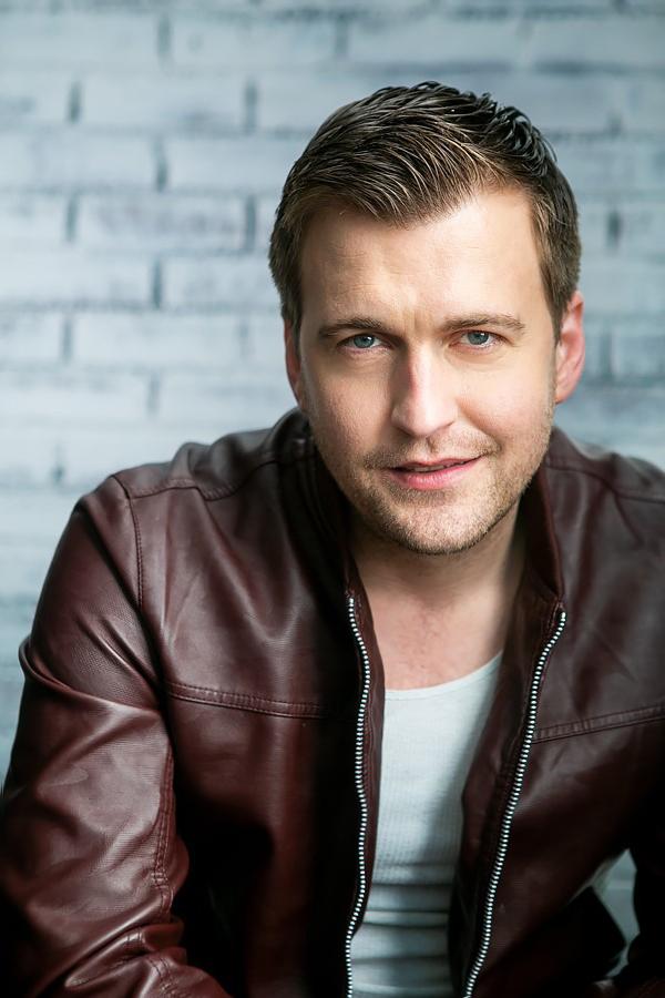 actor Peter Mastne large photo