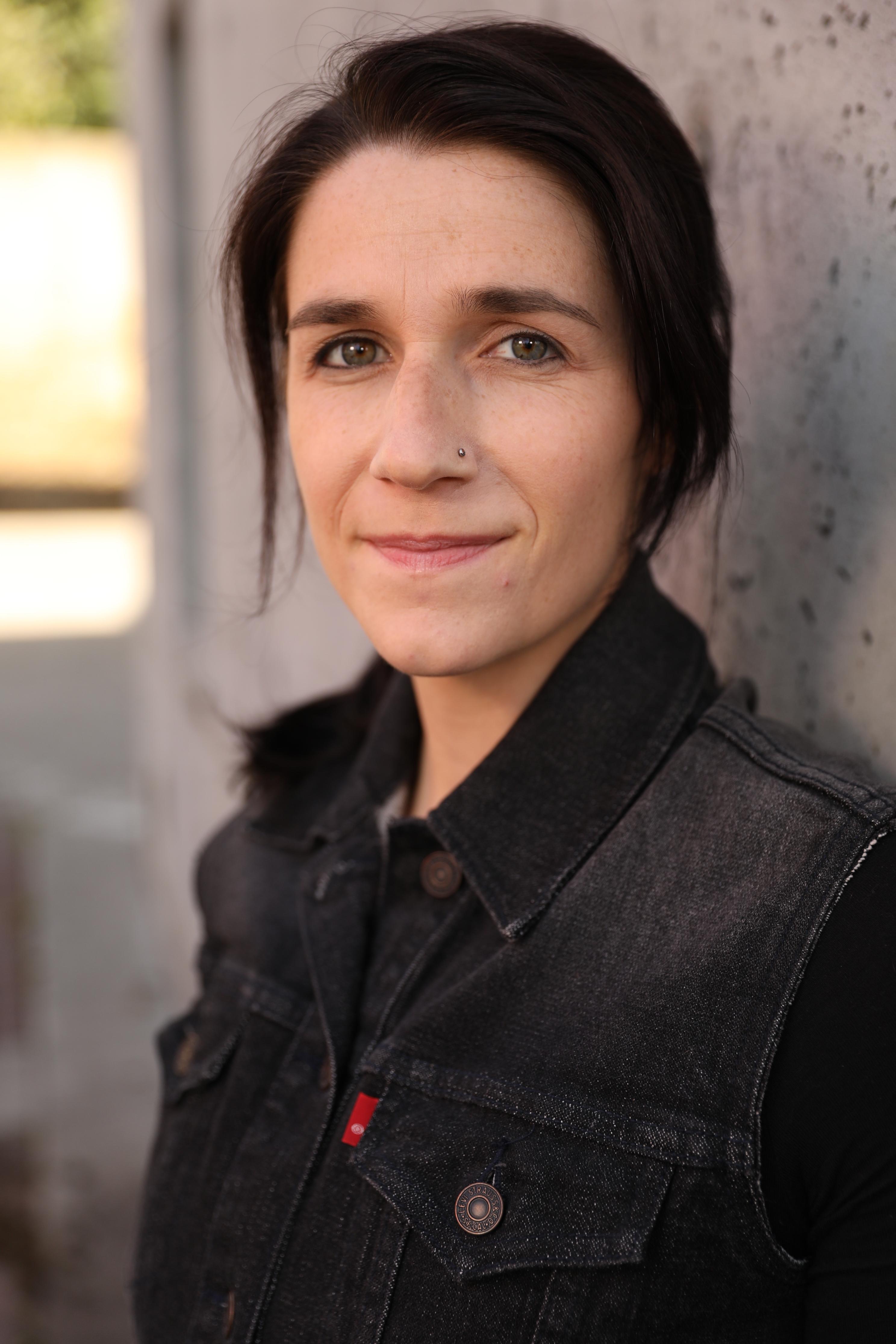 actor Casey Pfeifer large photo