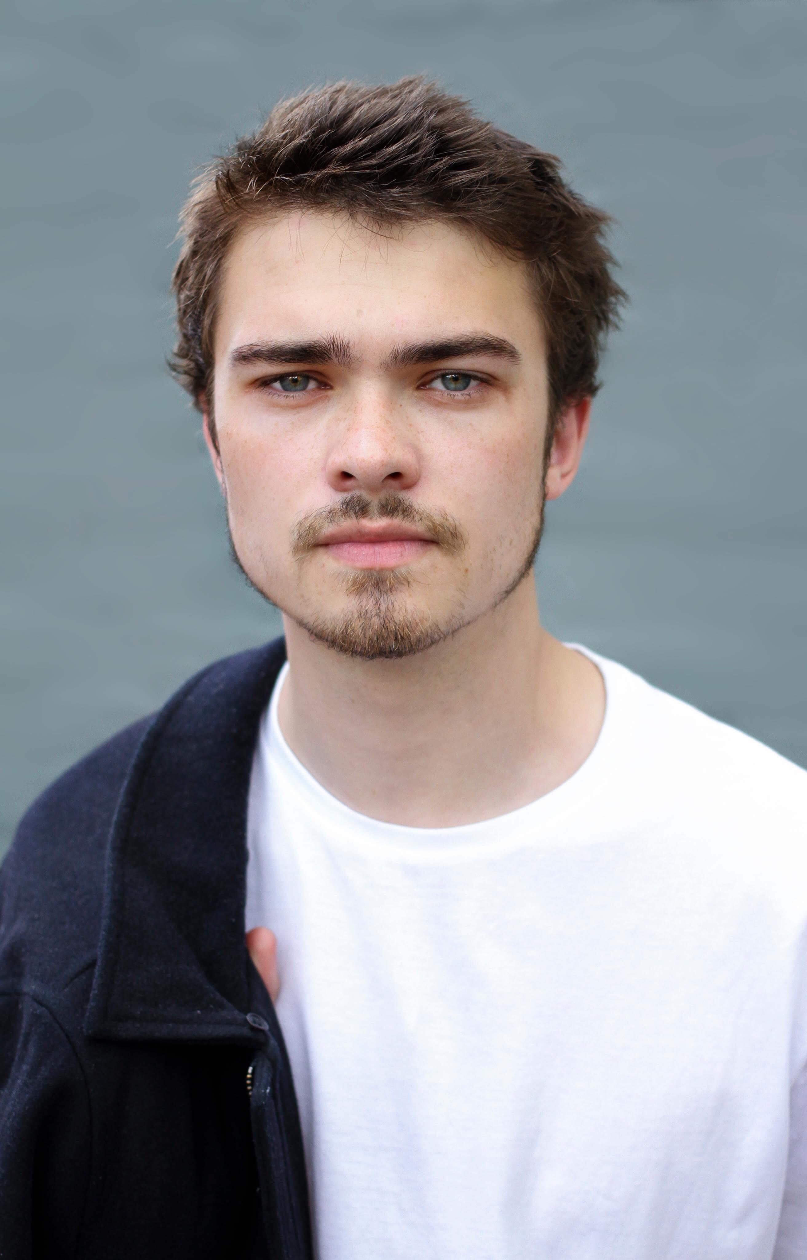 actor David Angland large photo