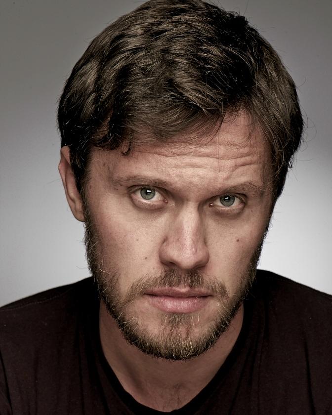 actor Seán McGillicuddy large photo