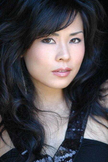 actor Crystal Kwon large photo