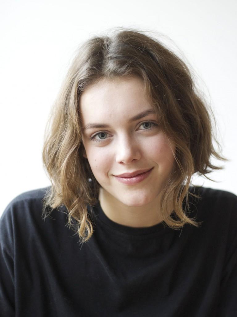 actor Valerie Stoll large photo