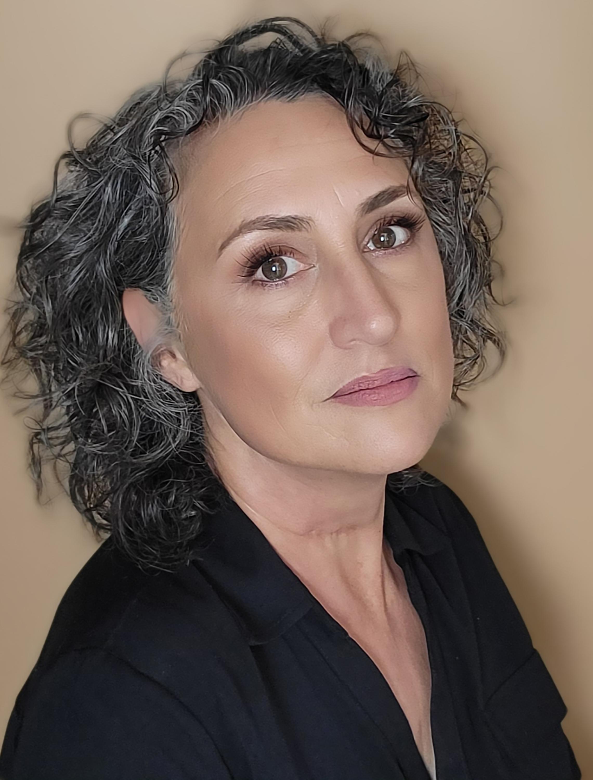 actor Beverley Simmons large photo