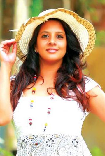 actor Sini Abraham large photo