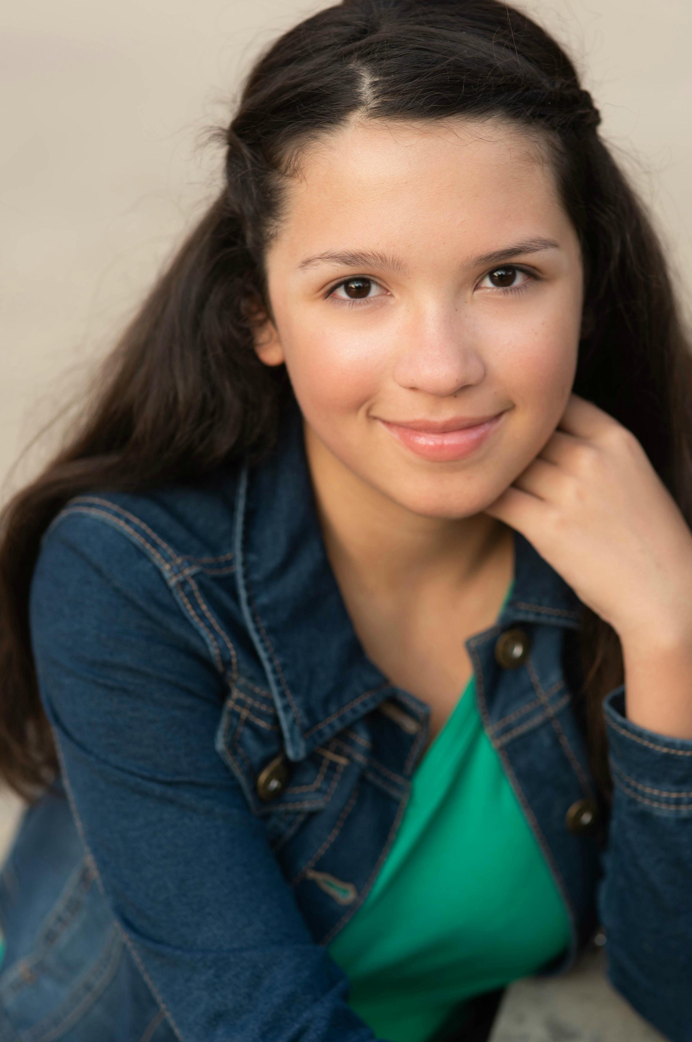 actor Sofia Plass large photo