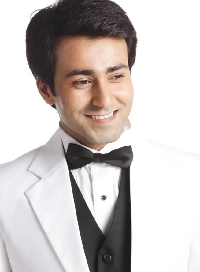 actor Krishna Bharadwaj large photo