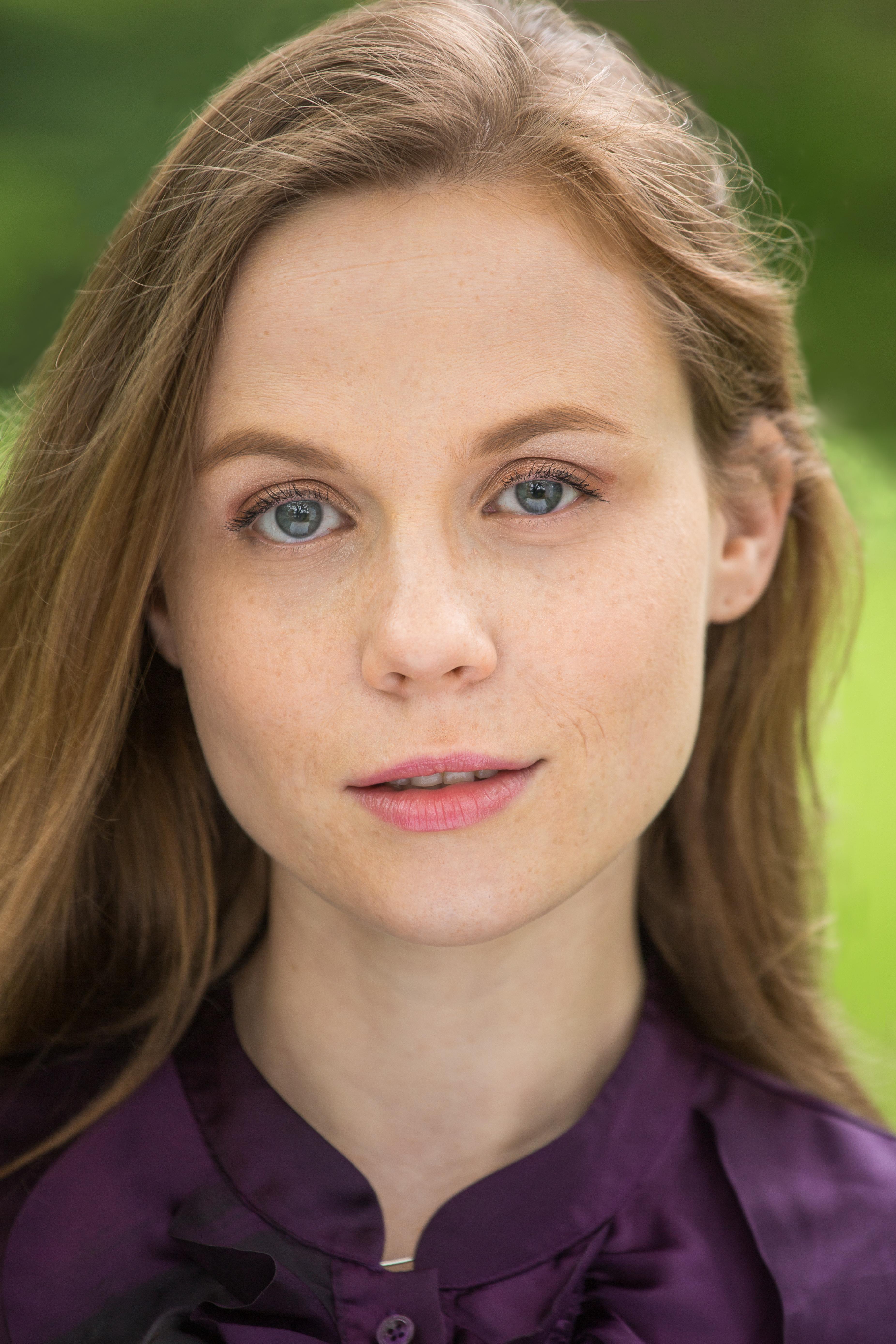 actor Hannah Heckman-McKenna large photo