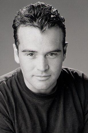 actor Noah Beggs large photo