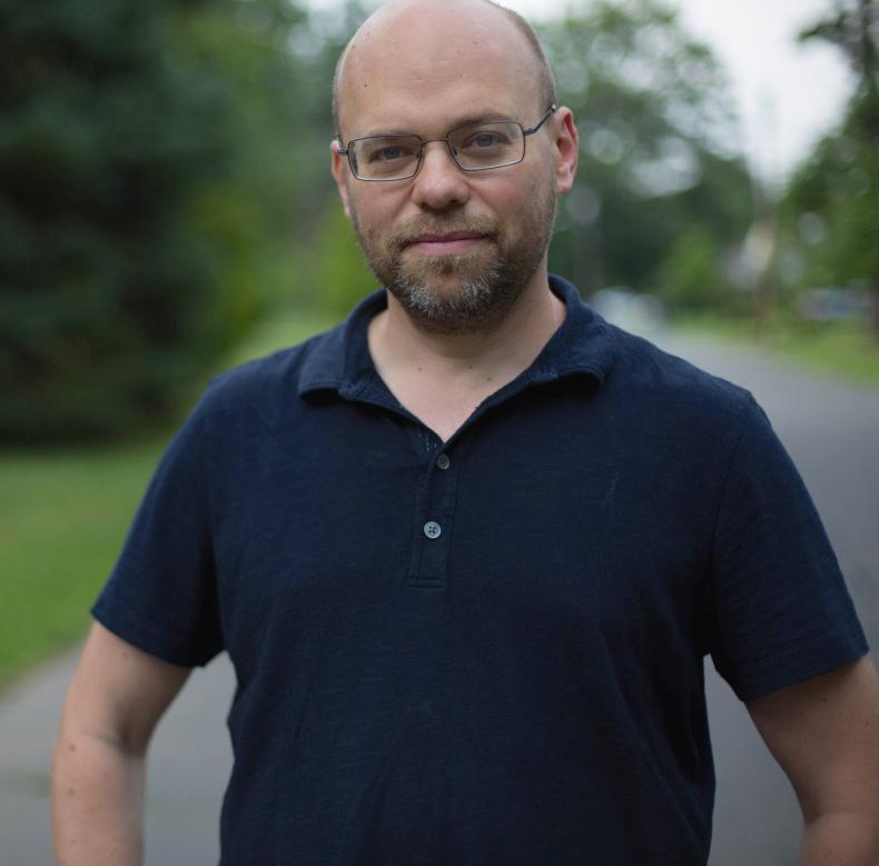 actor Adam Davidson large photo