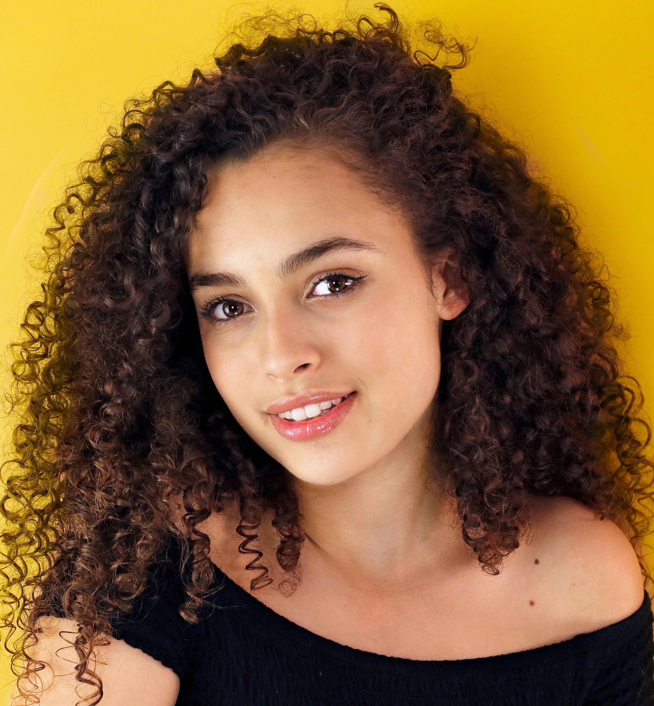actor Mya-Lecia Naylor large photo