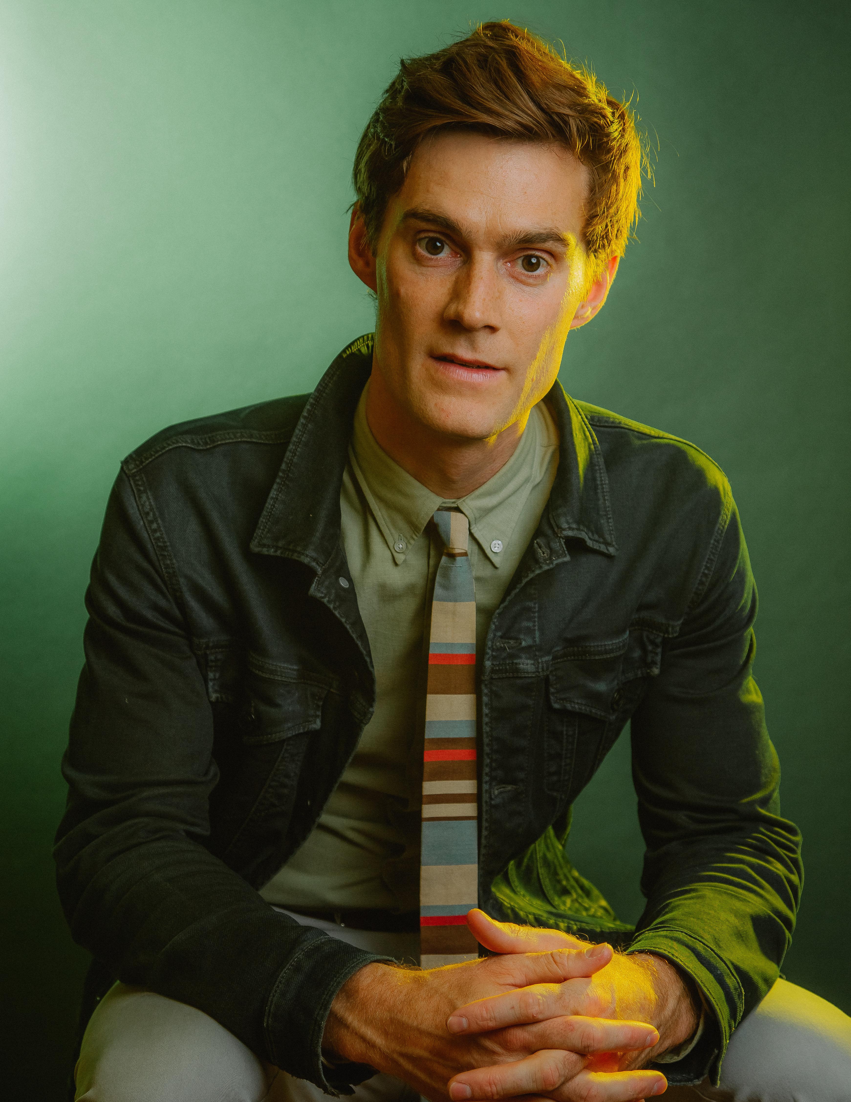 actor Amos Vernon large photo