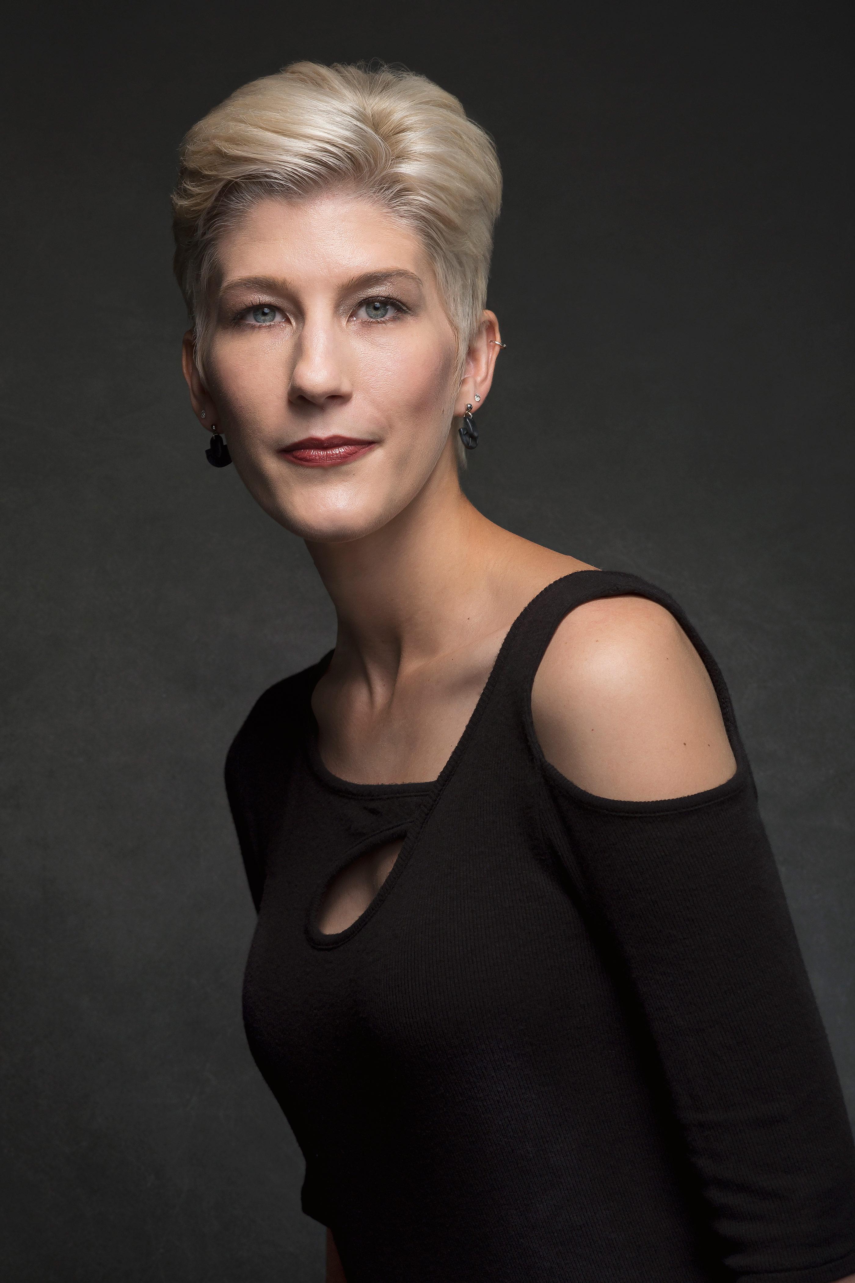 actor Brianna Roberts large photo