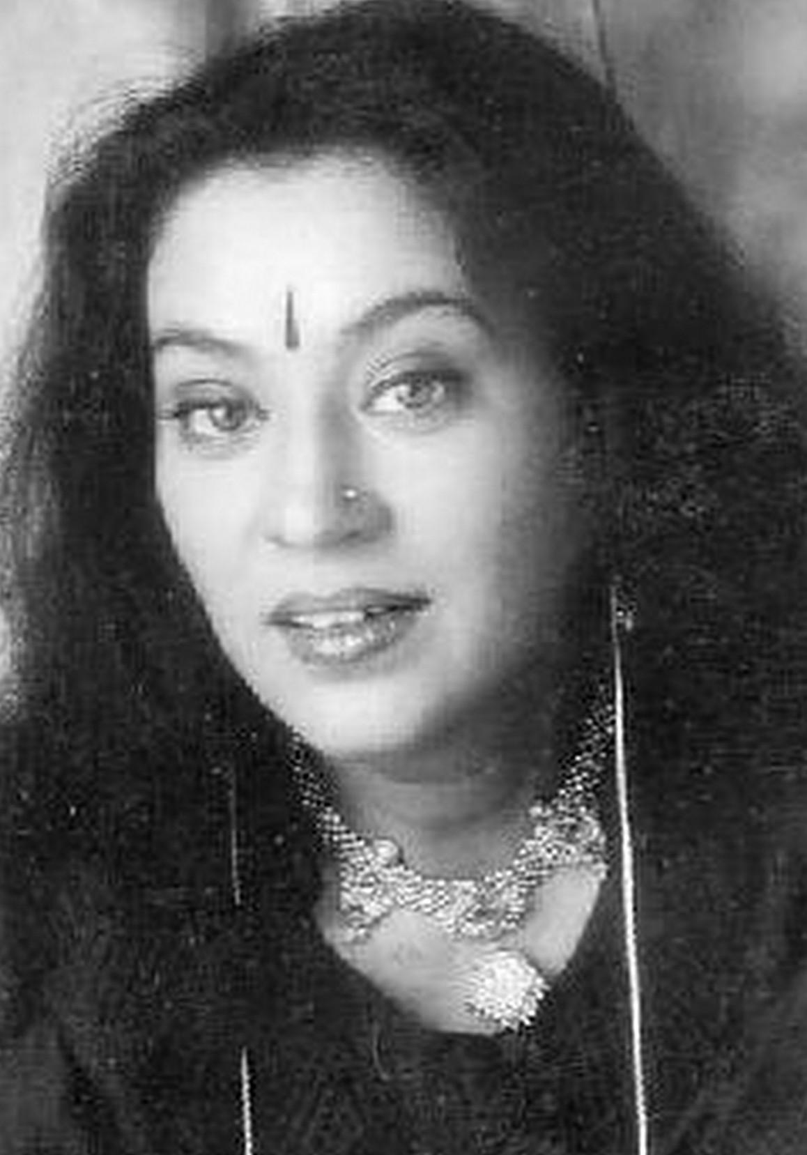 actor Priya Tendulkar large photo