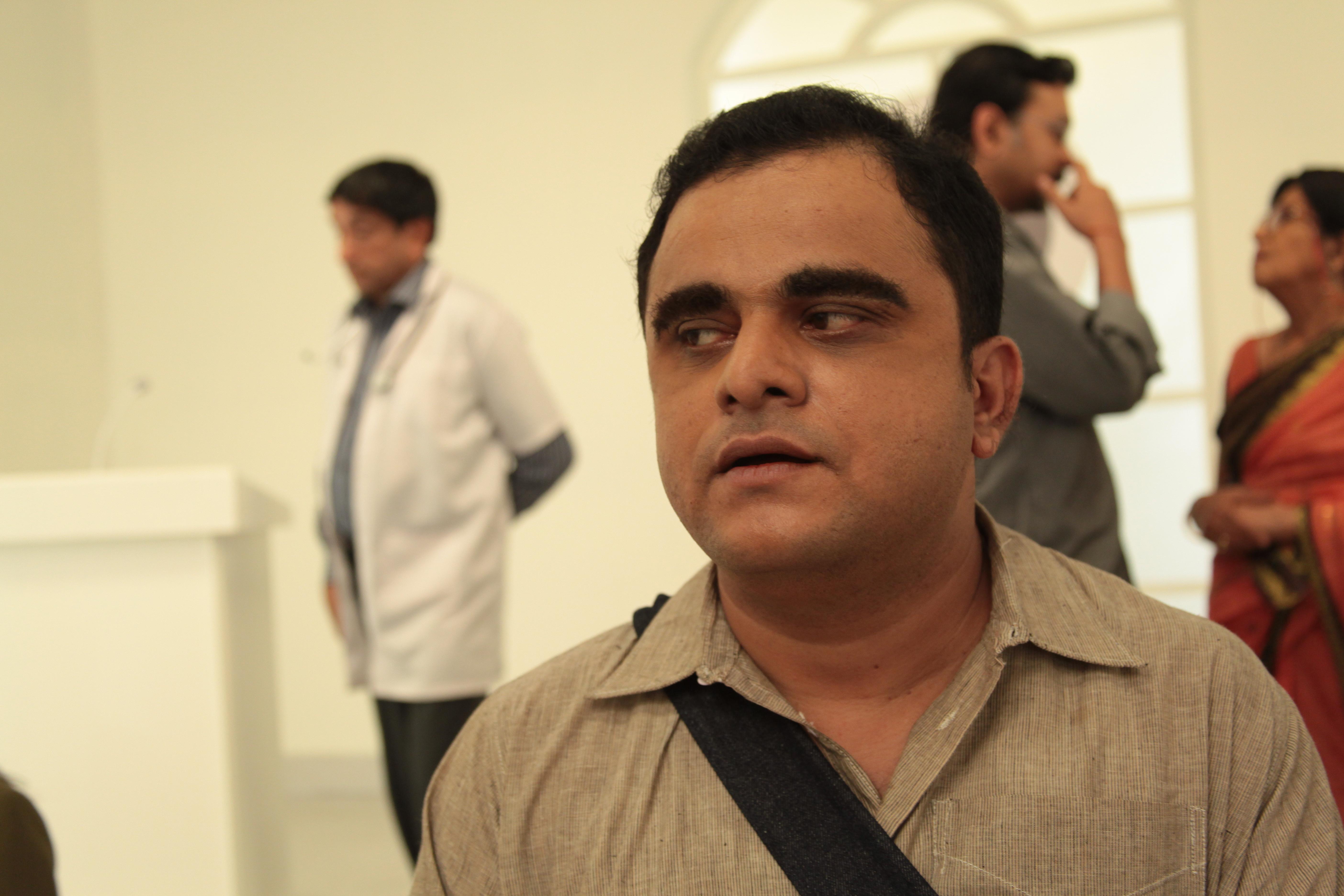 actor Bratya Basu large photo