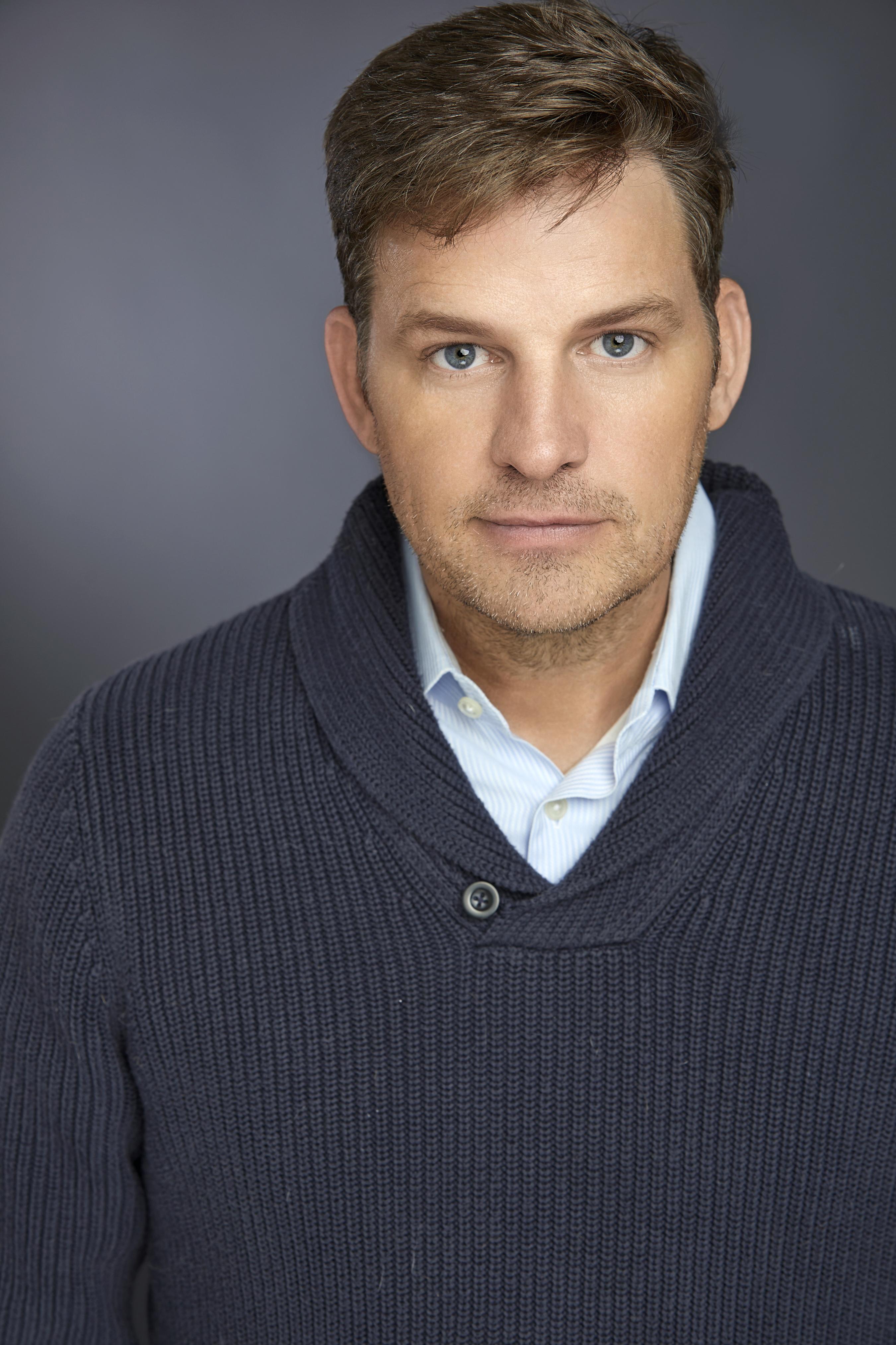 actor Tim Martin Gleason large photo