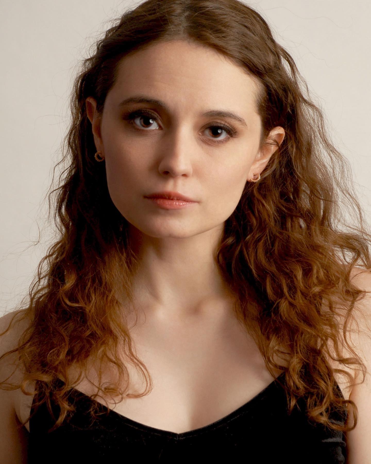 actor Brandi Botkin large photo