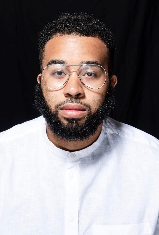 actor John Armond large photo