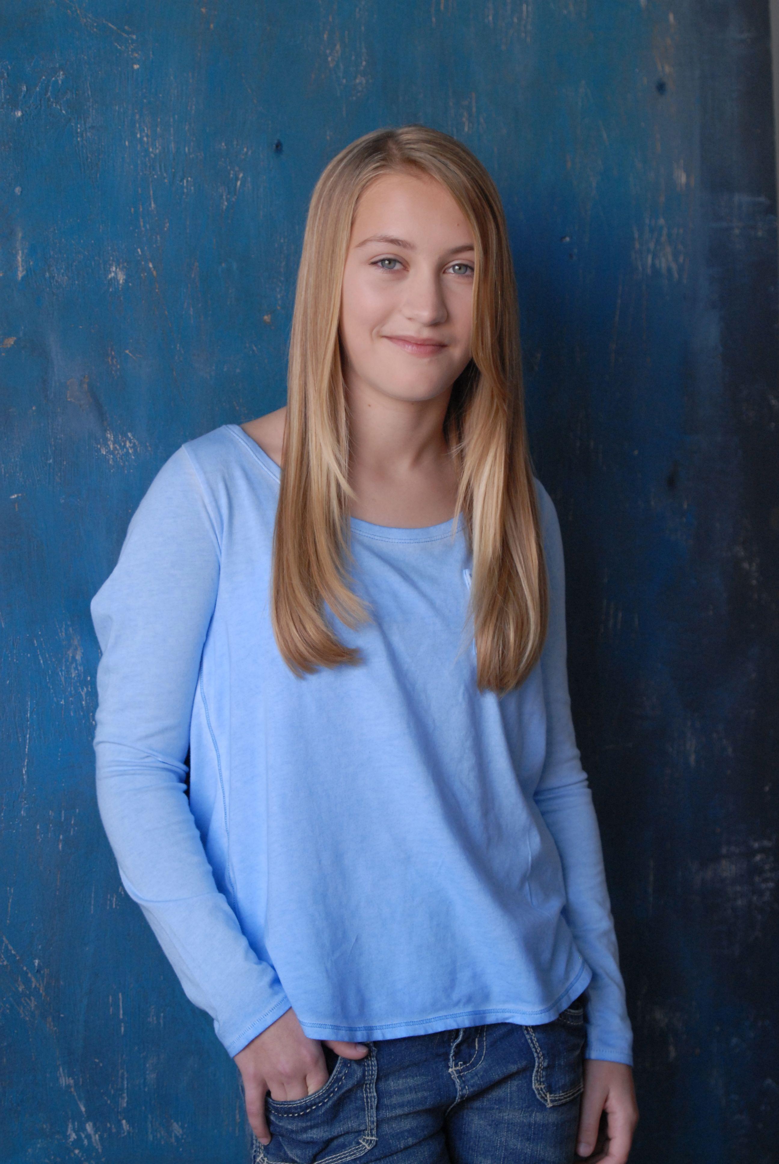 actor Lana Elizabeth Green large photo